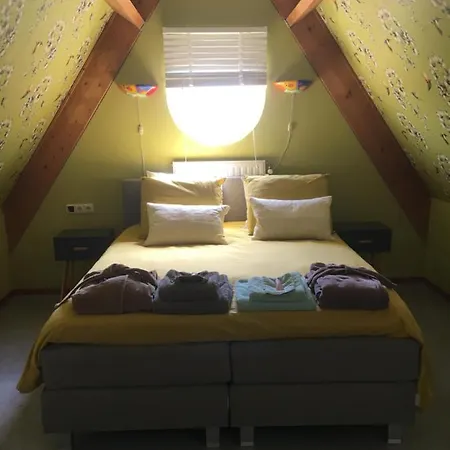 Den Oolt Couette-café *